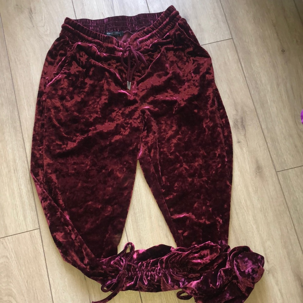 Romeo and Juliet pants